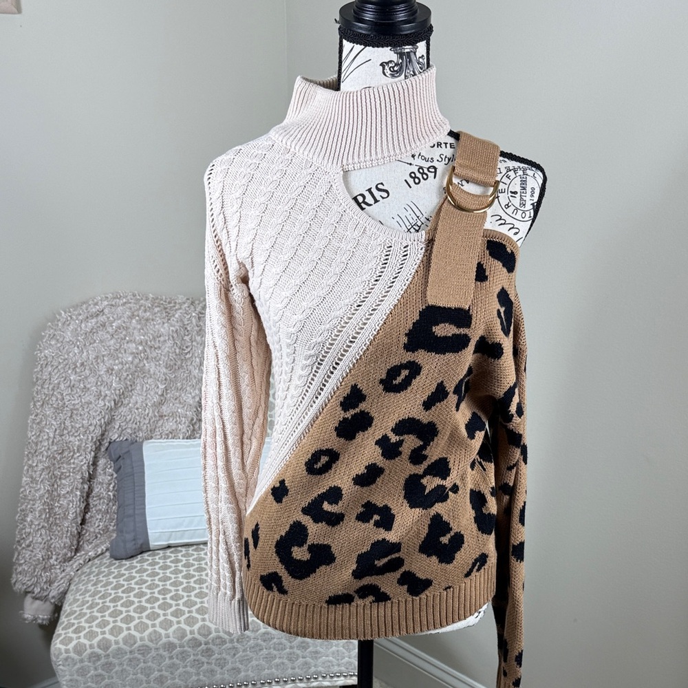 Andree By Unit Leopard Patterned Beige and Brown Sweater